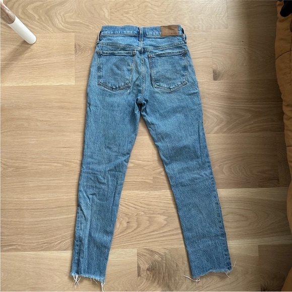 Madewell Classic Blue Women's Jeans - Picture 4 of 8